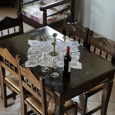 瓦迪里斯别墅酒店