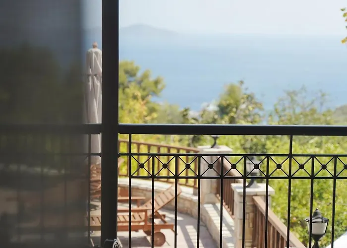 Vatellis Villa Patitiri