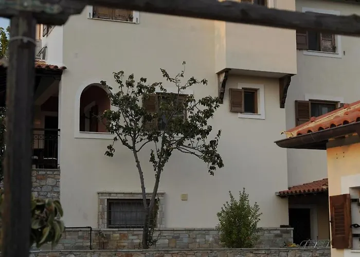 Vatellis Villa Patitiri