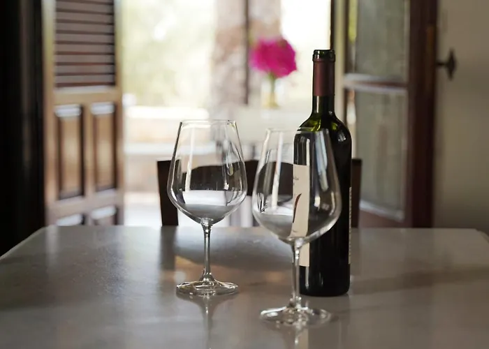 Vatellis Villa Patitiri