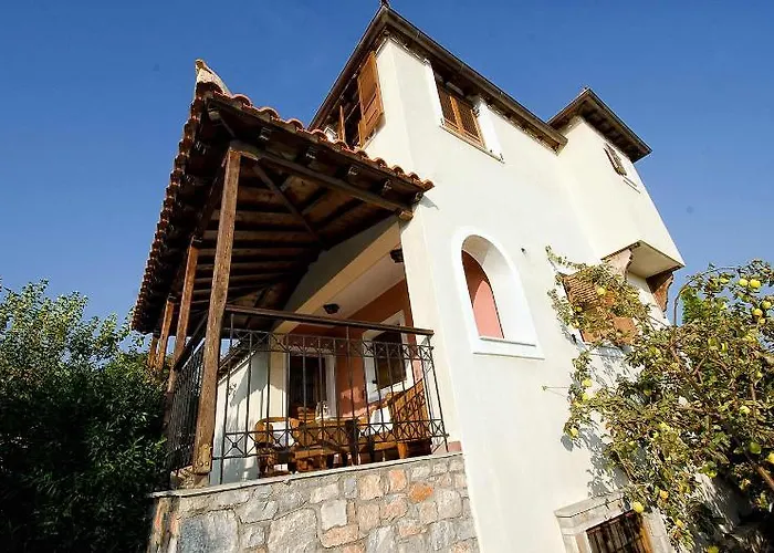 Vatellis Villa Patitiri